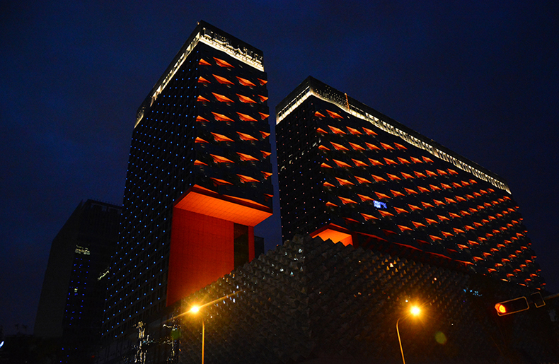 如何選擇一款合適的LED點光源作為景觀亮化？(圖1)